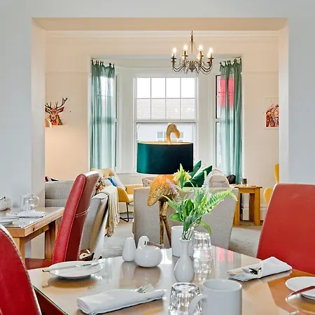 Guest house White Rose